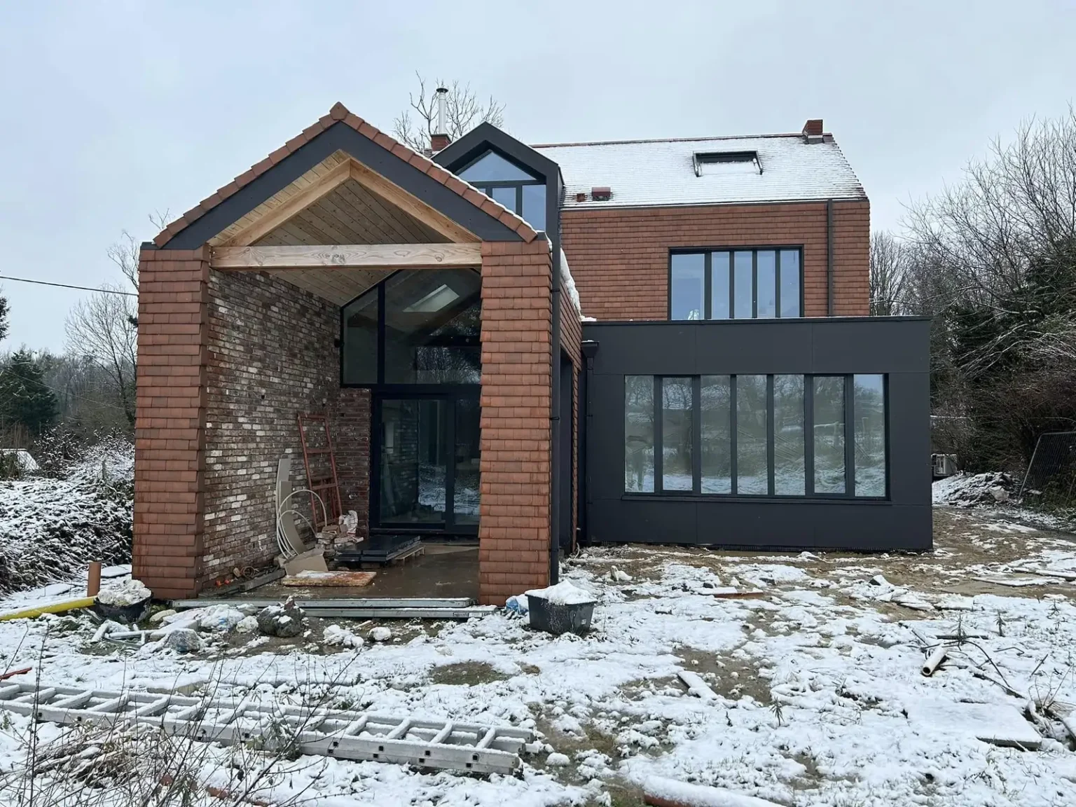 TOITURES & CO SRL 152