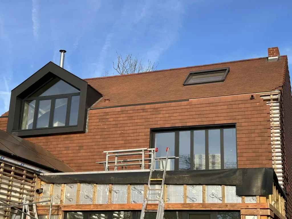 TOITURES & CO SRL 180