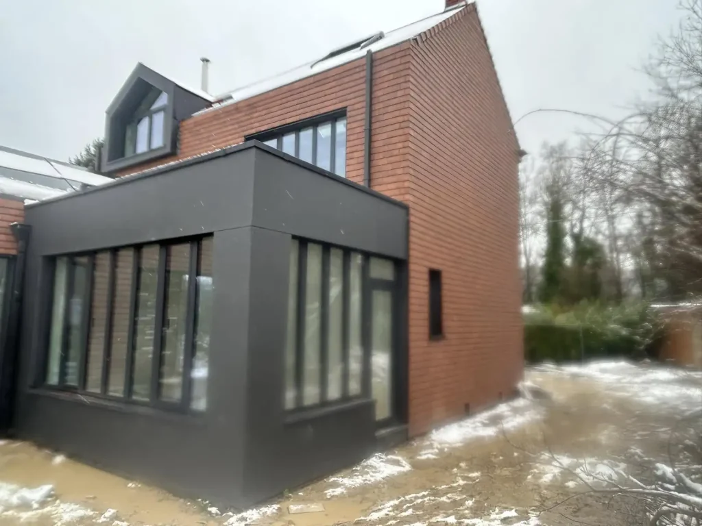 TOITURES & CO SRL 224